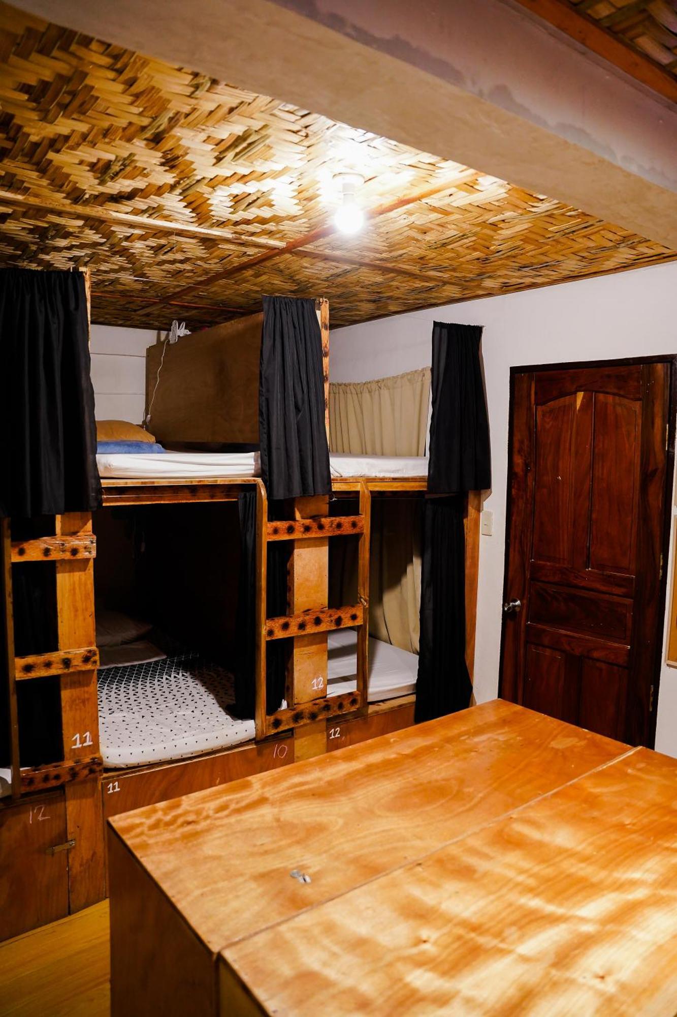 Yes Surf Siargao Hostel General Luna  Ngoại thất bức ảnh